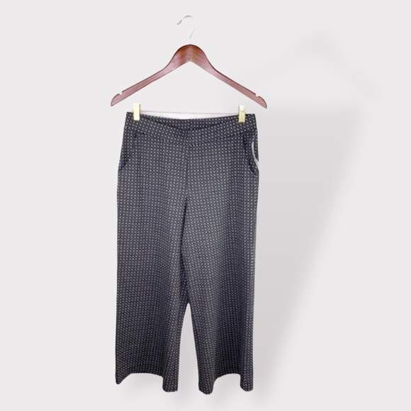 John Paul Richard Gray and Black Geometric Pattern Culottes with Pockets - Picture 10 of 10